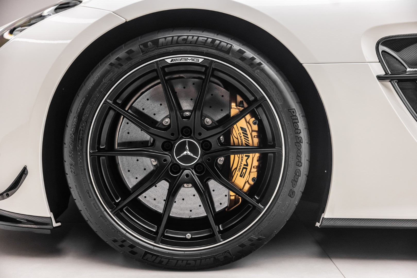 2013 MERCEDES BENZ SLS AMG BLACK SERIES GCC. UAE CAR. VERY LOW MILEAGE. EXCELLENT CONDITIONS